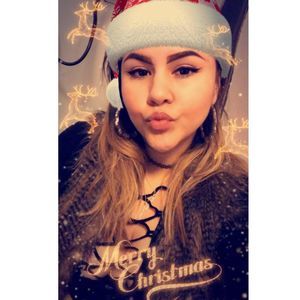 Meet your Posher, Hanna